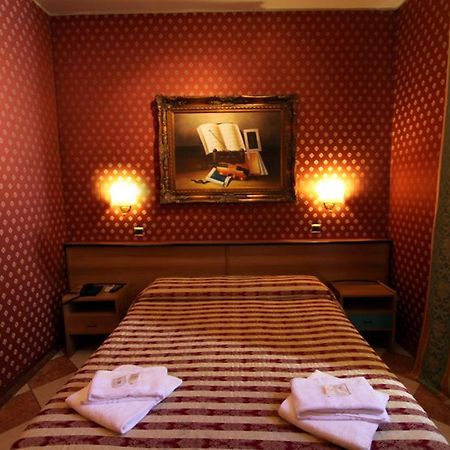 Hotel Hollywood Рим Екстер'єр фото