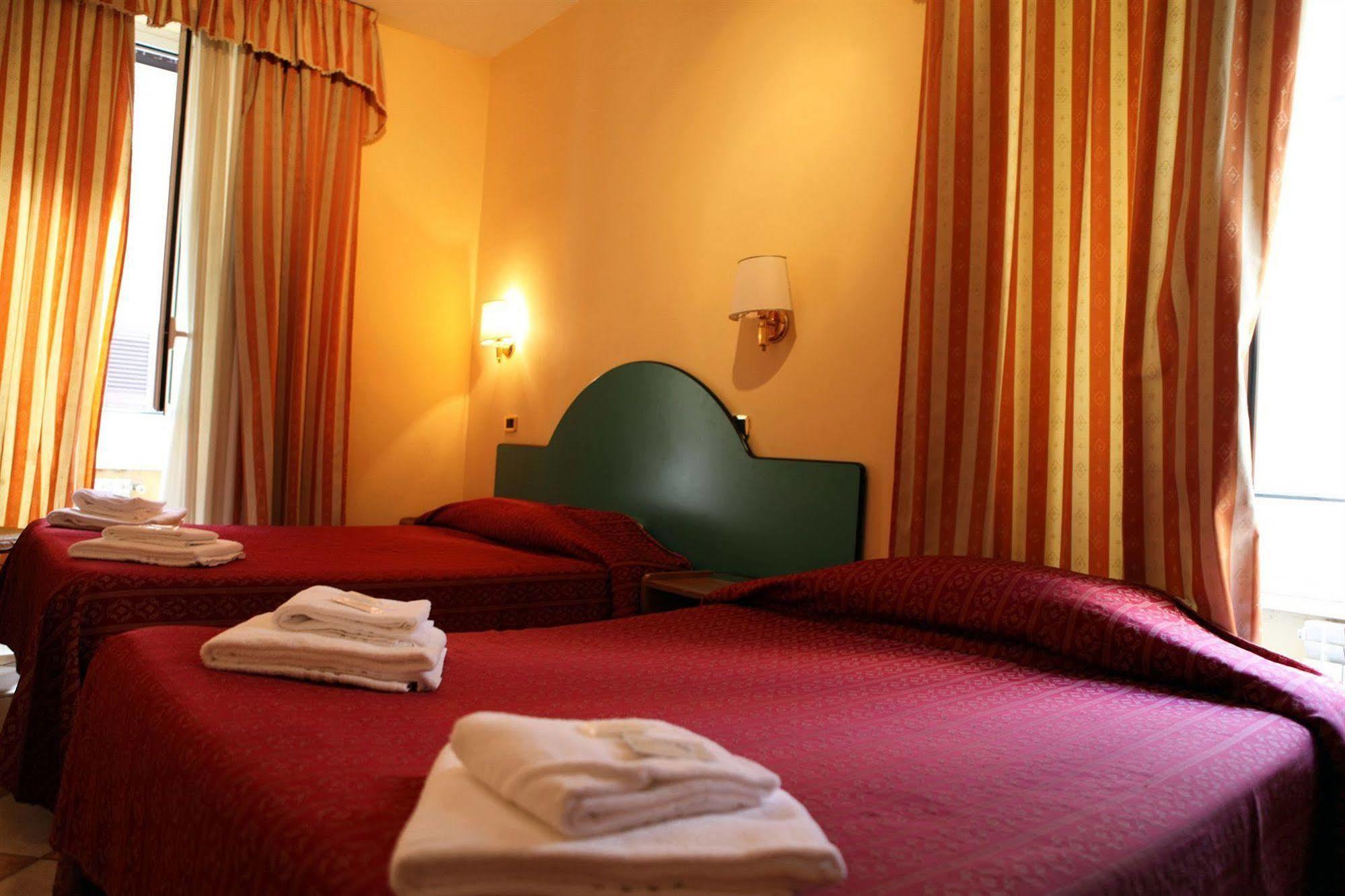 Hotel Hollywood Рим Екстер'єр фото